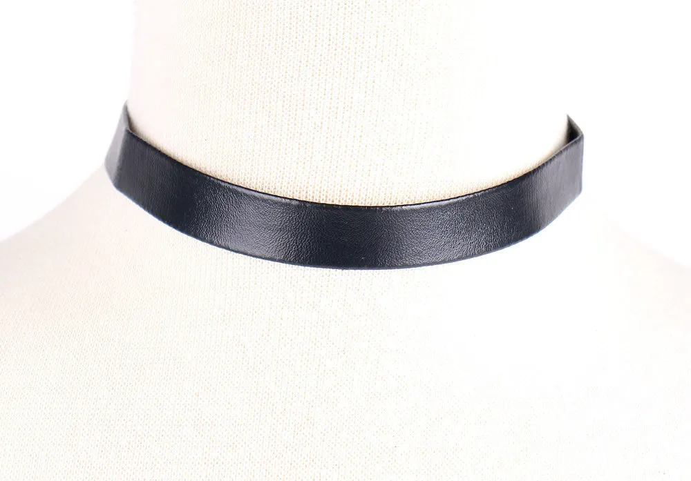 Amber R Leather Choker