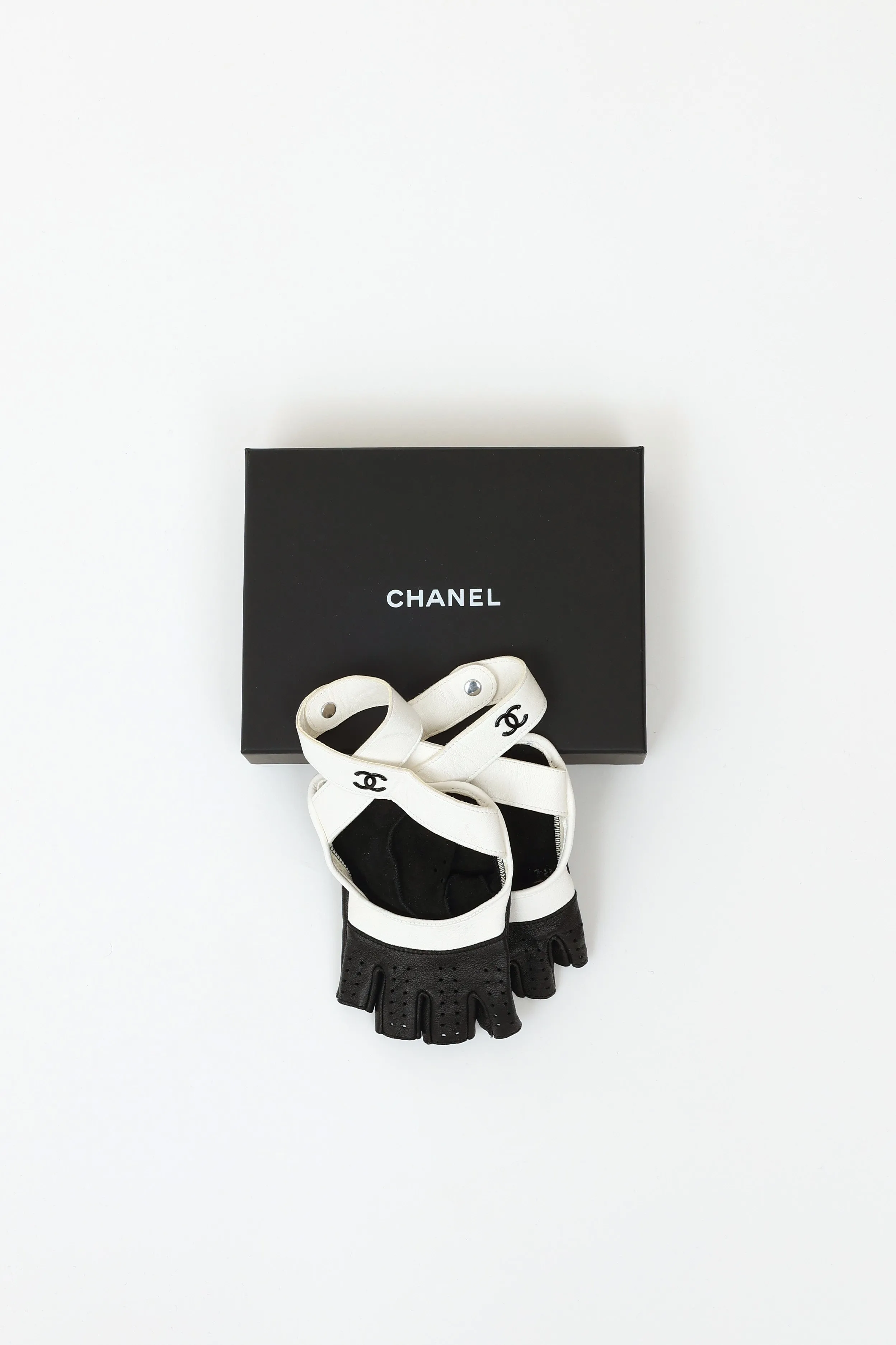 Cruise 2014 Black & White Leather Driving Glove