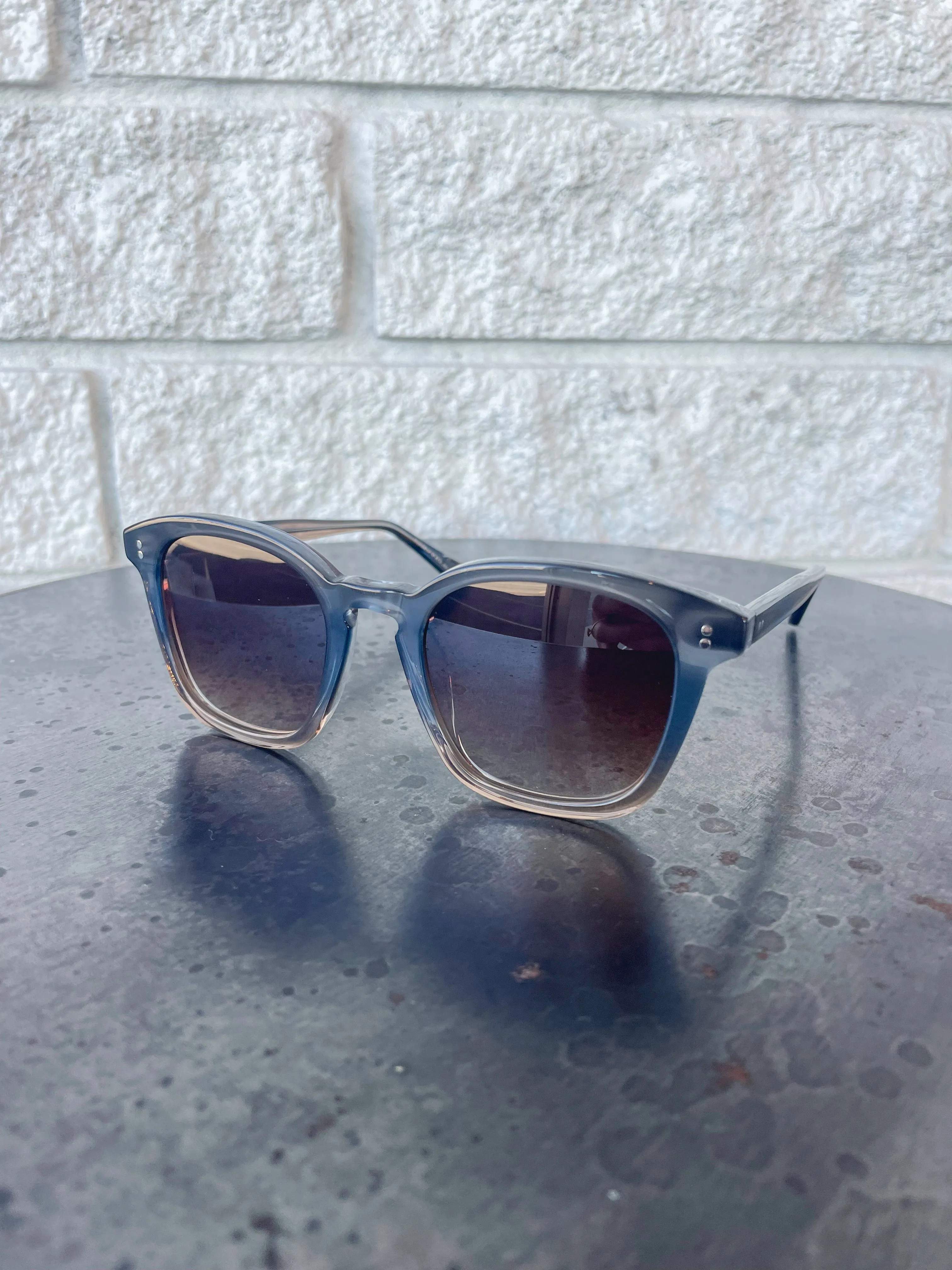 Prytania Frames in Oolong