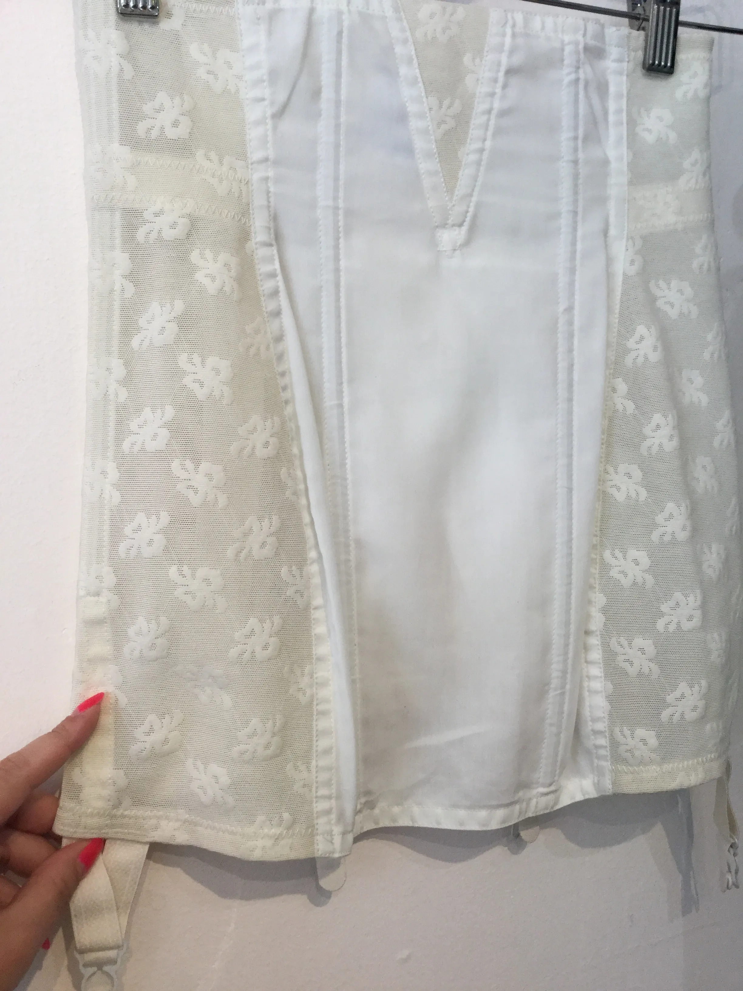 The Finland Collection White Bow Print Cinching Girdle S/M #124