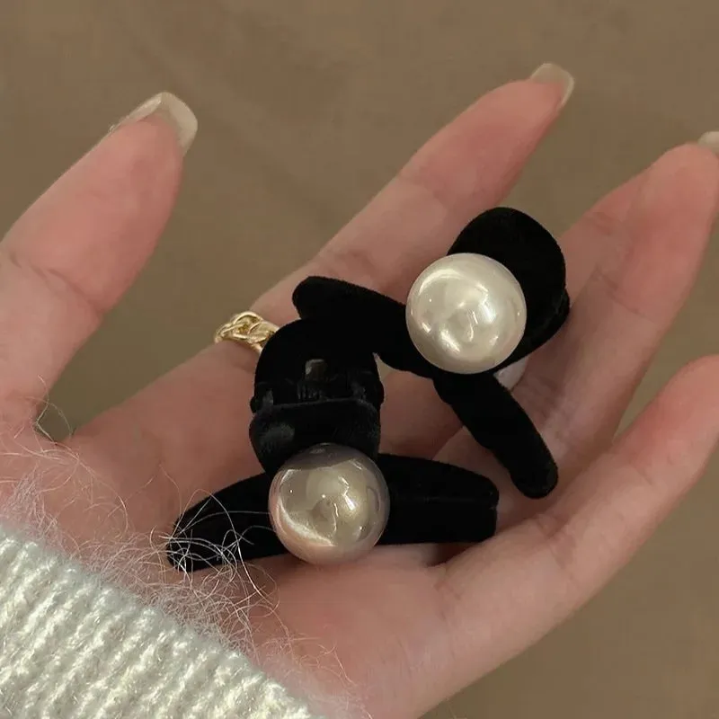 VAIGE 4.4cm Velvet Mini Pearl Hair Claw Clips - Elegant Solid Hair Accessories for Women